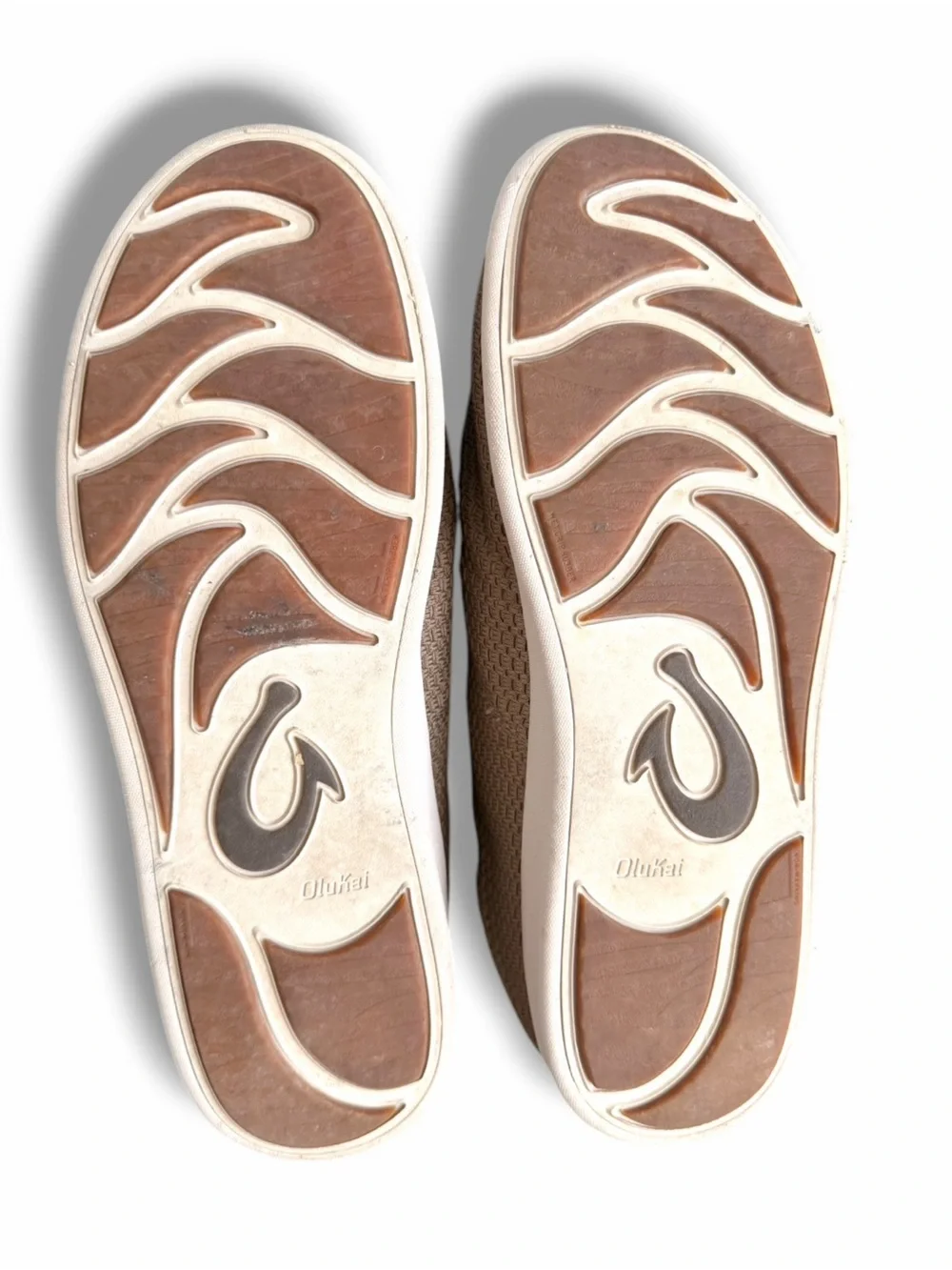 OluKai Alapali Brown Knit Shoes Comfort Sneakers Pull On Comfy Lightweight Sz 9